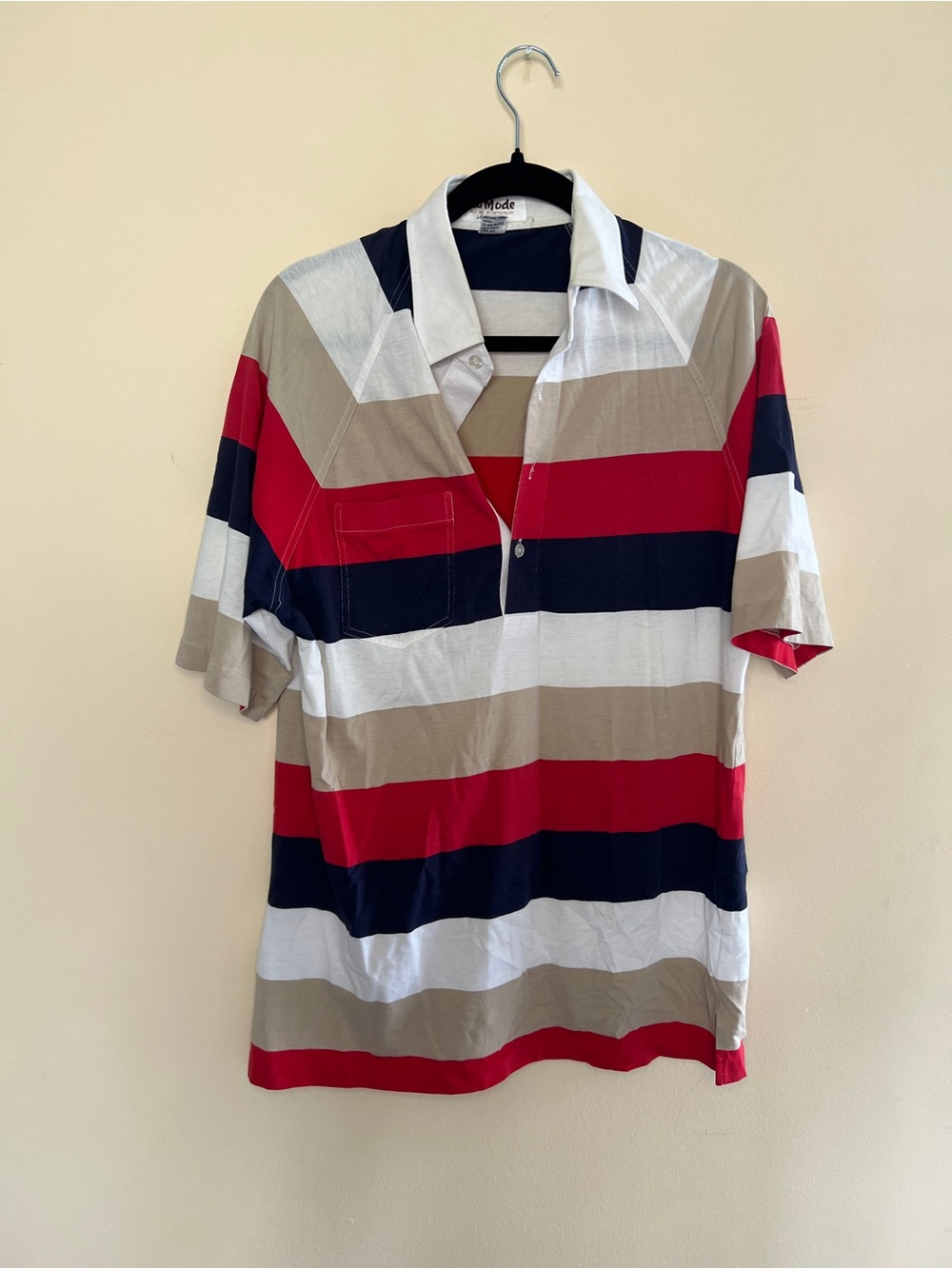 Men's Short-Sleeve Polo Shirt in Red, Navy, White & Khaki